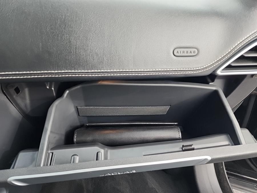 Used Jaguar F-PACE S AWD 2019 | L.I. Auto Gallery. Islip, New York Used Jaguar F-PACE S AWD 2019 | L.I. Auto Gallery. Islip, New York
