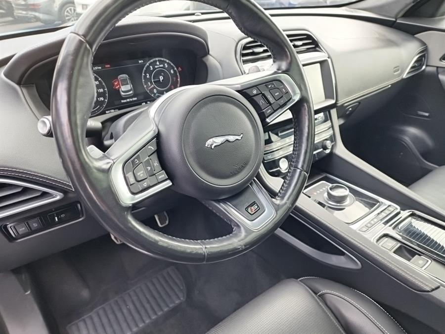Used Jaguar F-PACE S AWD 2019 | L.I. Auto Gallery. Islip, New York Used Jaguar F-PACE S AWD 2019 | L.I. Auto Gallery. Islip, New York