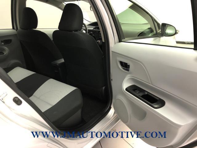 Used Toyota Prius c 5dr HB One 2013 | J&M Automotive Sls&Svc LLC. Naugatuck, Connecticut Used Toyota Prius c 5dr HB One 2013 | J&M Automotive Sls&Svc LLC. Naugatuck, Connecticut