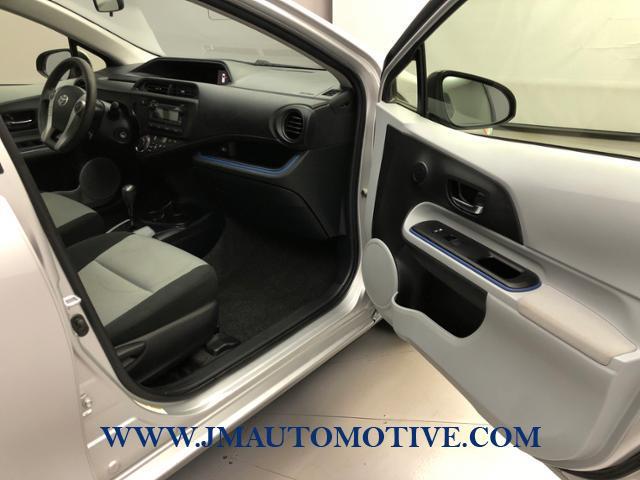 Used Toyota Prius c 5dr HB One 2013 | J&M Automotive Sls&Svc LLC. Naugatuck, Connecticut Used Toyota Prius c 5dr HB One 2013 | J&M Automotive Sls&Svc LLC. Naugatuck, Connecticut