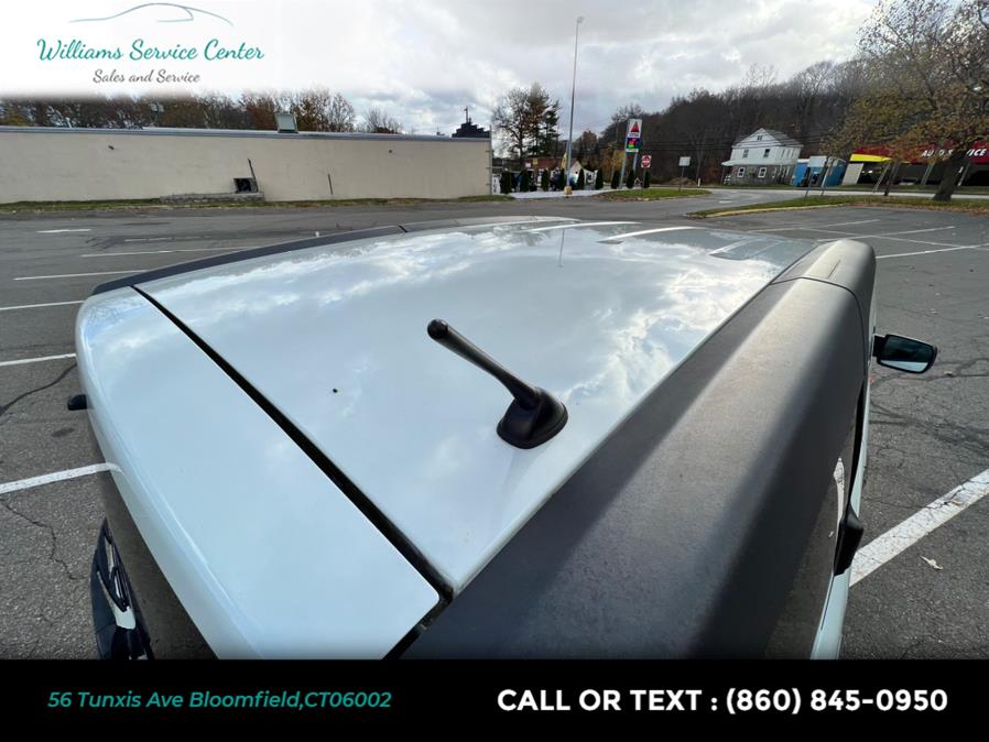 Used Honda Element 4WD 5dr Auto LX 2010 | Williams Service Center. Bloomfield, Connecticut Used Honda Element 4WD 5dr Auto LX 2010 | Williams Service Center. Bloomfield, Connecticut