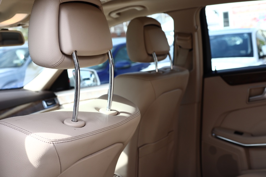 2014 Mercedes-Benz E-Class 4dr Sdn E 350 Luxury 4MATIC, available for sale in Jamaica, New York | Hillside Auto Mall Inc.. Jamaica, New York 2014 Mercedes-Benz E-Class 4dr Sdn E 350 Luxury 4MATIC, available for sale in Jamaica, New York | Hillside Auto Mall Inc.. Jamaica, New York