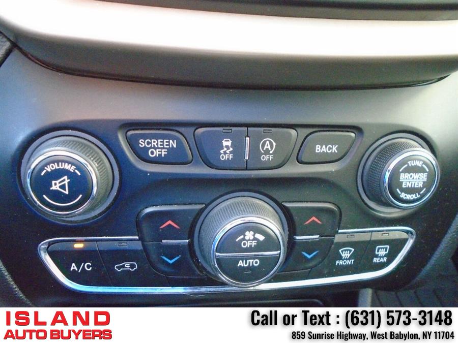 2016 Jeep Cherokee Limited 4x4 4dr SUV, available for sale in West Babylon, New York | Island Auto Buyers. West Babylon, New York 2016 Jeep Cherokee Limited 4x4 4dr SUV, available for sale in West Babylon, New York | Island Auto Buyers. West Babylon, New York