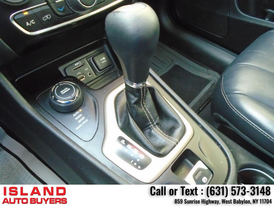 2016 Jeep Cherokee Limited 4x4 4dr SUV, available for sale in West Babylon, New York | Island Auto Buyers. West Babylon, New York 2016 Jeep Cherokee Limited 4x4 4dr SUV, available for sale in West Babylon, New York | Island Auto Buyers. West Babylon, New York