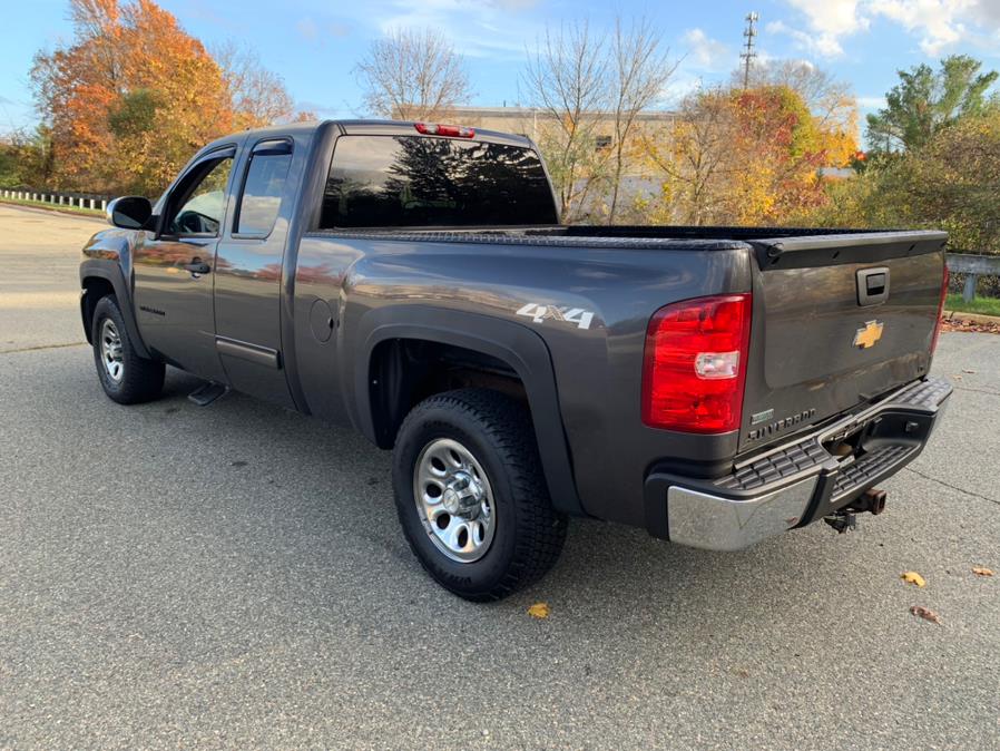 Used Chevrolet Silverado 1500 4WD Ext Cab 143.5" LS 2010 | A & A Auto Sales. Leominster, Massachusetts