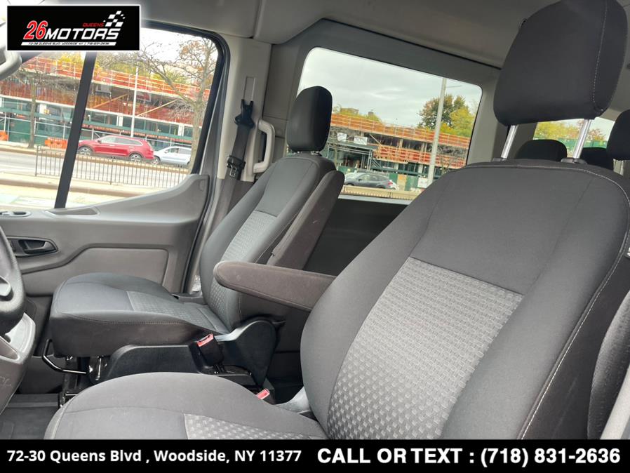 Used Ford Transit Passenger Wagon T-350 148" Med Roof XLT RWD 2021 | 26 Motors Queens. Woodside, New York Used Ford Transit Passenger Wagon T-350 148" Med Roof XLT RWD 2021 | 26 Motors Queens. Woodside, New York