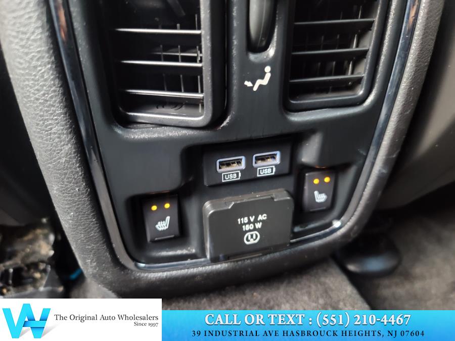 Used Dodge Durango AWD 4dr Limited 2015 | AW Auto & Truck Wholesalers, Inc. Hasbrouck Heights, New Jersey Used Dodge Durango AWD 4dr Limited 2015 | AW Auto & Truck Wholesalers, Inc. Hasbrouck Heights, New Jersey