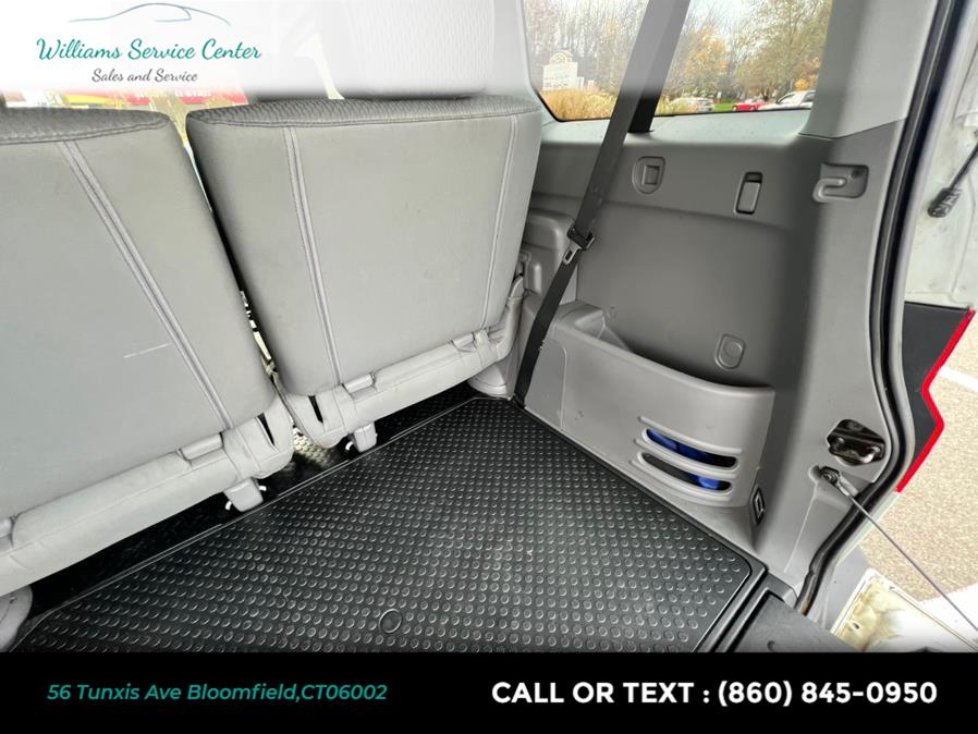 Used Honda Element 4WD 5dr Auto LX 2010 | Williams Service Center. Bloomfield, Connecticut Used Honda Element 4WD 5dr Auto LX 2010 | Williams Service Center. Bloomfield, Connecticut
