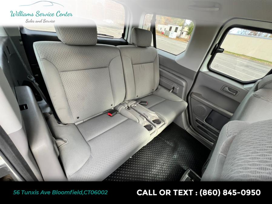 Used Honda Element 4WD 5dr Auto LX 2010 | Williams Service Center. Bloomfield, Connecticut Used Honda Element 4WD 5dr Auto LX 2010 | Williams Service Center. Bloomfield, Connecticut