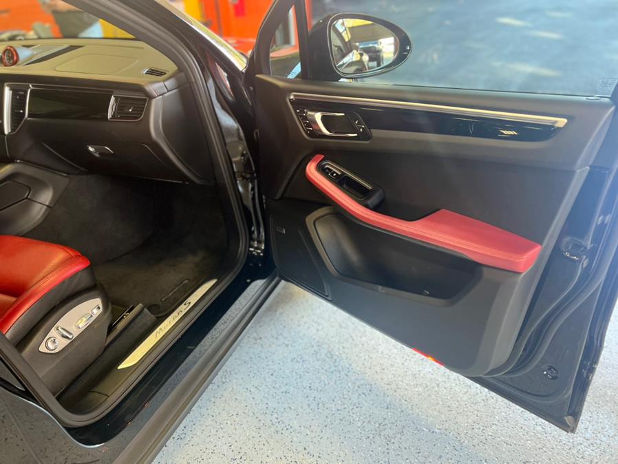 Used Porsche Macan S AWD 2018 | Car Factory Inc.. Bronx, New York Used Porsche Macan S AWD 2018 | Car Factory Inc.. Bronx, New York