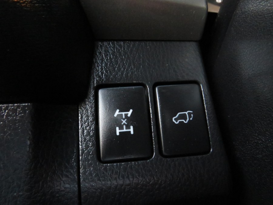 Used Toyota RAV4 XLE AWD 2017 | Road Masters II INC. Middle Village, New York Used Toyota RAV4 XLE AWD 2017 | Road Masters II INC. Middle Village, New York