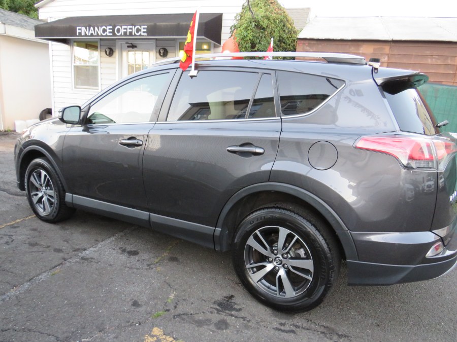 Used Toyota RAV4 XLE AWD 2017 | Road Masters II INC. Middle Village, New York Used Toyota RAV4 XLE AWD 2017 | Road Masters II INC. Middle Village, New York
