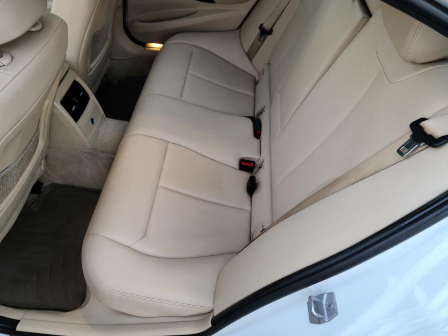 2013 BMW 3 Series 4dr Sdn 328i xDrive AWD, available for sale in Milford, Connecticut | Chip's Auto Sales Inc. Milford, Connecticut 2013 BMW 3 Series 4dr Sdn 328i xDrive AWD, available for sale in Milford, Connecticut | Chip's Auto Sales Inc. Milford, Connecticut