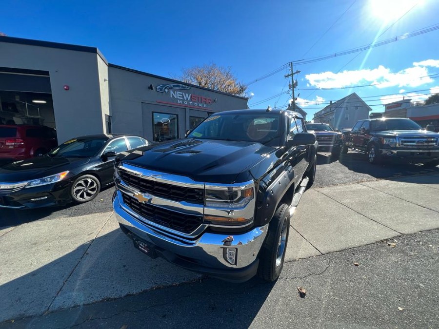 Used Chevrolet Silverado 1500 4WD Crew Cab 143.5" LT w/1LT 2017 | New Star Motors. Peabody, Massachusetts