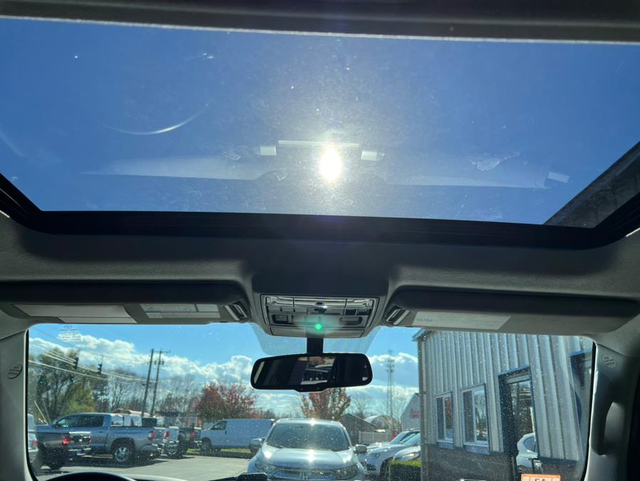 2016 Toyota 4Runner 4WD 4dr V6 SR5 Premium (Natl), available for sale in East Windsor, Connecticut | Century Auto And Truck. East Windsor, Connecticut 2016 Toyota 4Runner 4WD 4dr V6 SR5 Premium (Natl), available for sale in East Windsor, Connecticut | Century Auto And Truck. East Windsor, Connecticut