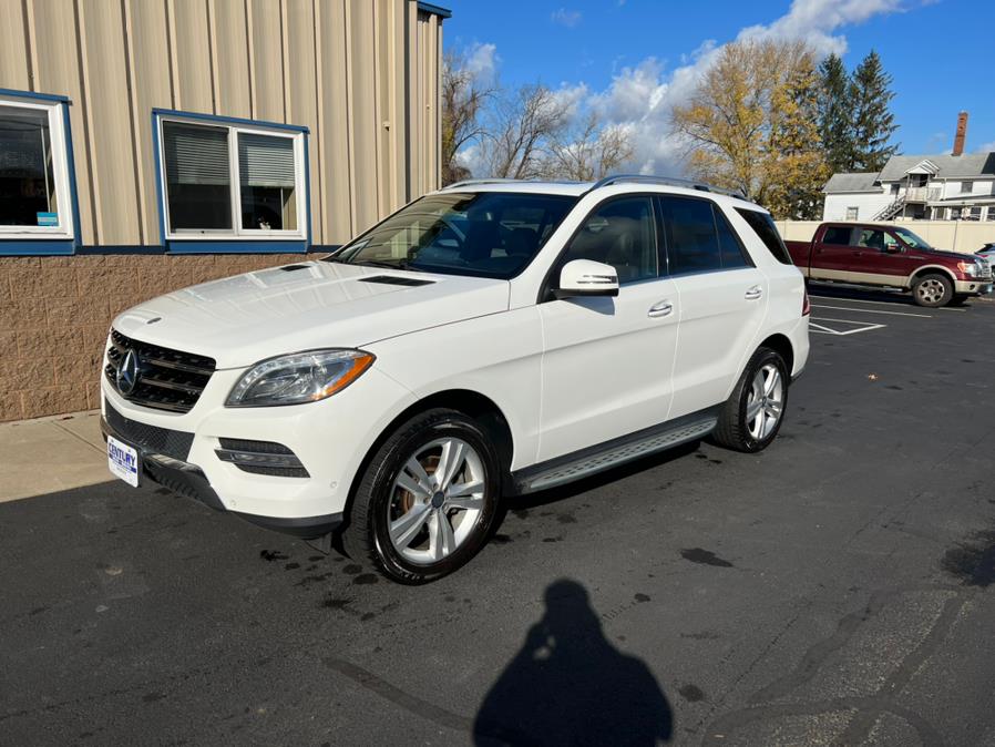 2015 Mercedes-Benz M-Class 4MATIC 4dr ML 350, available for sale in East Windsor, Connecticut | Century Auto And Truck. East Windsor, Connecticut