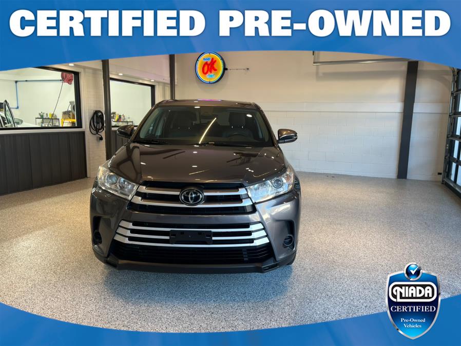2019 Toyota Highlander LE V6 AWD (Natl), available for sale in Huntington Station, New York | Connection Auto Sales Inc.. Huntington Station, New York 2019 Toyota Highlander LE V6 AWD (Natl), available for sale in Huntington Station, New York | Connection Auto Sales Inc.. Huntington Station, New York