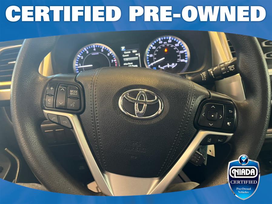 2019 Toyota Highlander LE V6 AWD (Natl), available for sale in Huntington Station, New York | Connection Auto Sales Inc.. Huntington Station, New York 2019 Toyota Highlander LE V6 AWD (Natl), available for sale in Huntington Station, New York | Connection Auto Sales Inc.. Huntington Station, New York