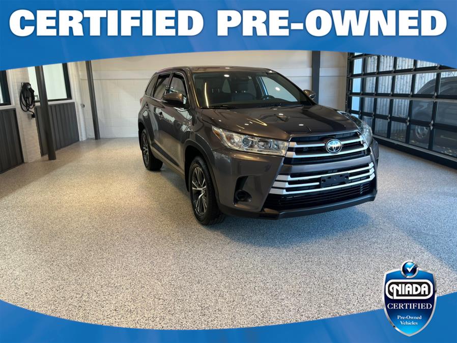 2019 Toyota Highlander LE V6 AWD (Natl), available for sale in Huntington Station, New York | Connection Auto Sales Inc.. Huntington Station, New York 2019 Toyota Highlander LE V6 AWD (Natl), available for sale in Huntington Station, New York | Connection Auto Sales Inc.. Huntington Station, New York