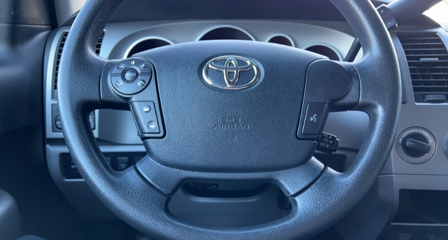 2013 Toyota Tundra 4WD Truck Double Cab 4.6L V8 6-Spd AT (Natl), available for sale in Waterbury, Connecticut | West End Automotive Center. Waterbury, Connecticut 2013 Toyota Tundra 4WD Truck Double Cab 4.6L V8 6-Spd AT (Natl), available for sale in Waterbury, Connecticut | West End Automotive Center. Waterbury, Connecticut