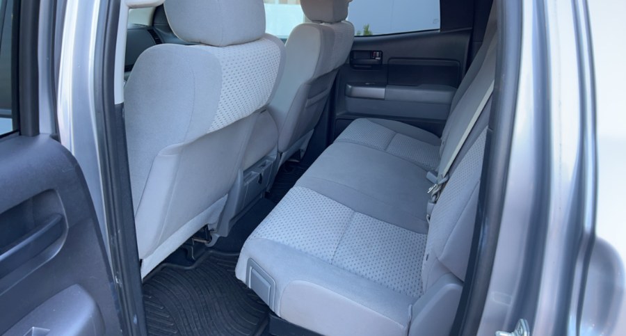 2013 Toyota Tundra 4WD Truck Double Cab 4.6L V8 6-Spd AT (Natl), available for sale in Waterbury, Connecticut | West End Automotive Center. Waterbury, Connecticut 2013 Toyota Tundra 4WD Truck Double Cab 4.6L V8 6-Spd AT (Natl), available for sale in Waterbury, Connecticut | West End Automotive Center. Waterbury, Connecticut