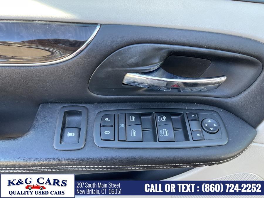 Used Chrysler Town & Country 4dr Wgn Touring 2013 | K and G Cars . New Britain, Connecticut Used Chrysler Town & Country 4dr Wgn Touring 2013 | K and G Cars . New Britain, Connecticut