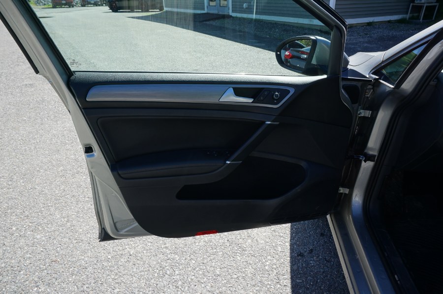 Used Volkswagen Golf SportWagen 4dr Auto TSI SE 2016 | Searsport Motor Company. Searsport, Maine Used Volkswagen Golf SportWagen 4dr Auto TSI SE 2016 | Searsport Motor Company. Searsport, Maine