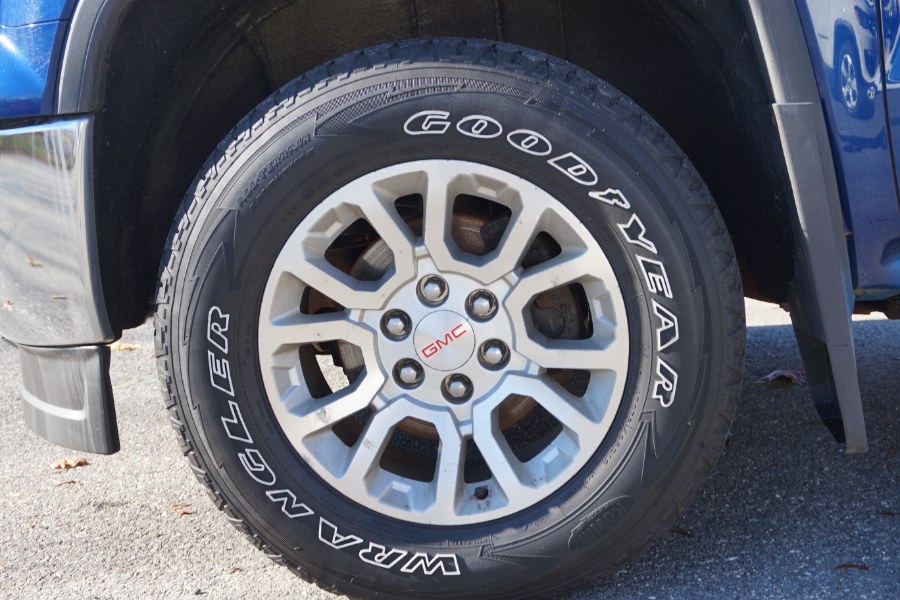 Used GMC Sierra 1500 4WD Double Cab 143.5" SLE 2014 | Searsport Motor Company. Searsport, Maine Used GMC Sierra 1500 4WD Double Cab 143.5" SLE 2014 | Searsport Motor Company. Searsport, Maine