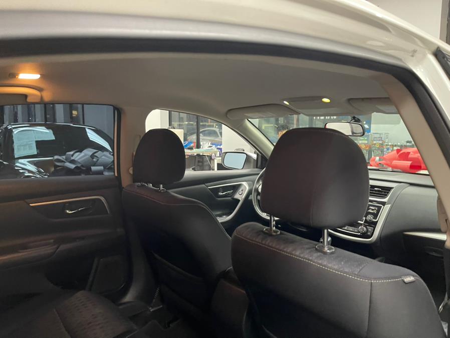 Used Nissan Altima 2.5 SV Sedan 2018 | 5 Towns Drive. Inwood, New York Used Nissan Altima 2.5 SV Sedan 2018 | 5 Towns Drive. Inwood, New York