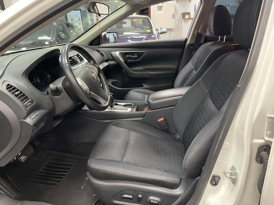 Used Nissan Altima 2.5 SV Sedan 2018 | 5 Towns Drive. Inwood, New York Used Nissan Altima 2.5 SV Sedan 2018 | 5 Towns Drive. Inwood, New York