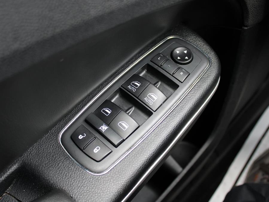 Used Chrysler 300 S 2020 | Auto Expo Ent Inc.. Great Neck, New York Used Chrysler 300 S 2020 | Auto Expo Ent Inc.. Great Neck, New York