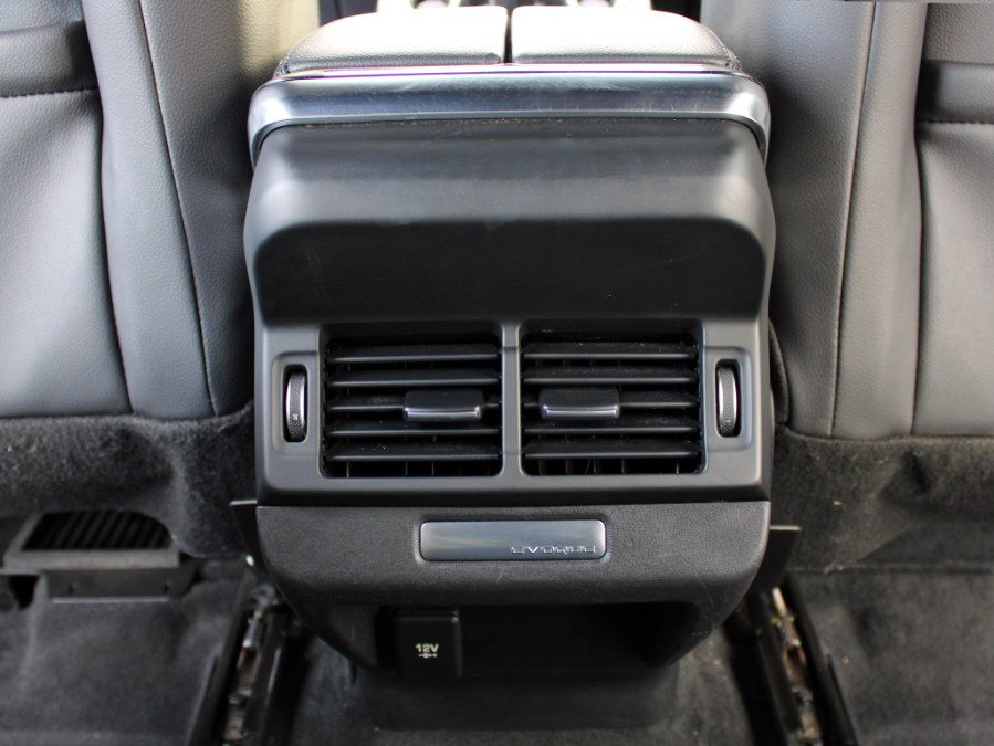 Used Land Rover Range Rover Evoque SE 2020 | Auto Expo Ent Inc.. Great Neck, New York Used Land Rover Range Rover Evoque SE 2020 | Auto Expo Ent Inc.. Great Neck, New York