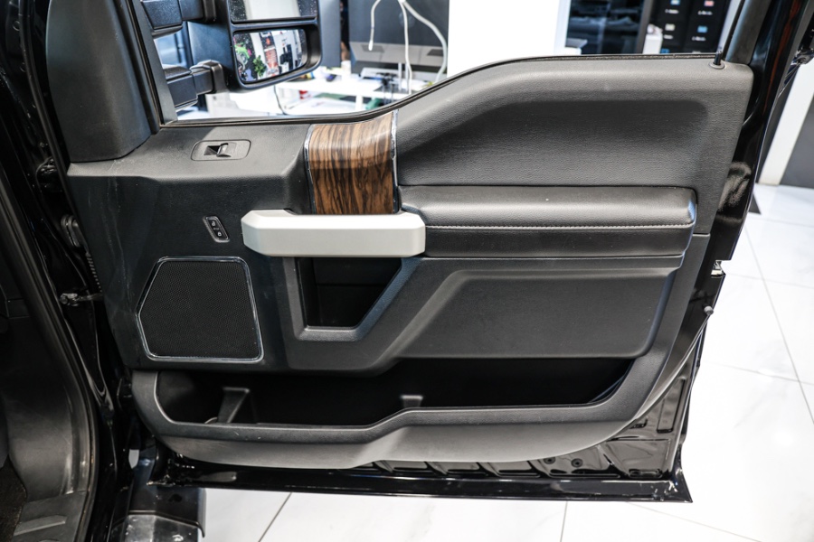 2019 Ford F-150 LARIAT 4WD SuperCrew 6.5'' Box, available for sale in ELMONT, New York | 26 Motors Long Island. ELMONT, New York 2019 Ford F-150 LARIAT 4WD SuperCrew 6.5'' Box, available for sale in ELMONT, New York | 26 Motors Long Island. ELMONT, New York