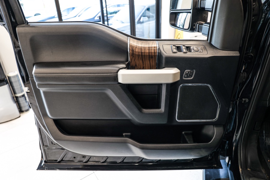 2019 Ford F-150 LARIAT 4WD SuperCrew 6.5'' Box, available for sale in ELMONT, New York | 26 Motors Long Island. ELMONT, New York 2019 Ford F-150 LARIAT 4WD SuperCrew 6.5'' Box, available for sale in ELMONT, New York | 26 Motors Long Island. ELMONT, New York