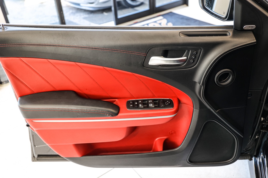 Used Dodge Charger Scat Pack RWD 2020 | 26 Motors Long Island. ELMONT, New York Used Dodge Charger Scat Pack RWD 2020 | 26 Motors Long Island. ELMONT, New York