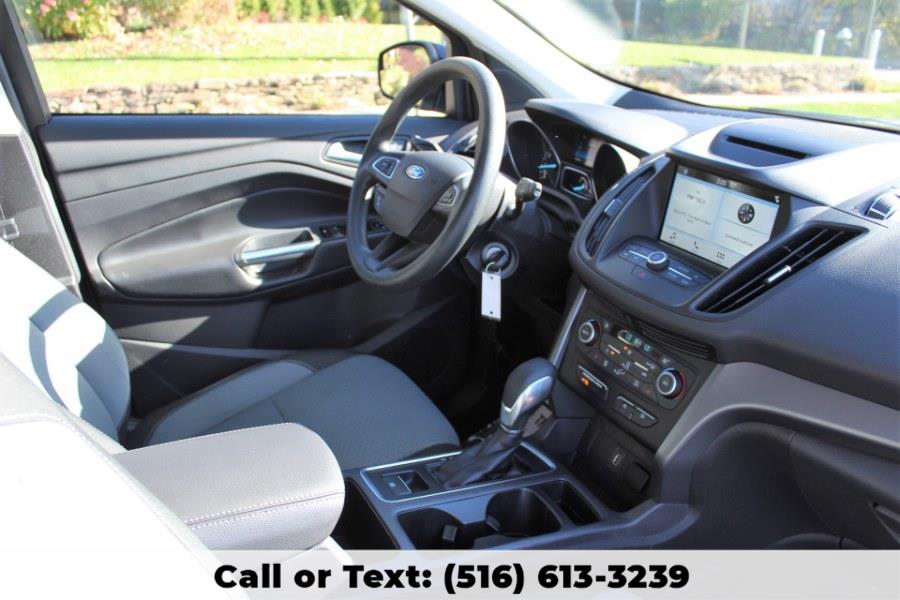 2018 Ford Escape SE 4WD, available for sale in Great Neck, New York | Great Neck Car Buyers & Sellers. Great Neck, New York 2018 Ford Escape SE 4WD, available for sale in Great Neck, New York | Great Neck Car Buyers & Sellers. Great Neck, New York