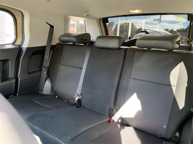 2011 Toyota Fj Cruiser Base, available for sale in Stratford, Connecticut | Wiz Leasing Inc. Stratford, Connecticut 2011 Toyota Fj Cruiser Base, available for sale in Stratford, Connecticut | Wiz Leasing Inc. Stratford, Connecticut