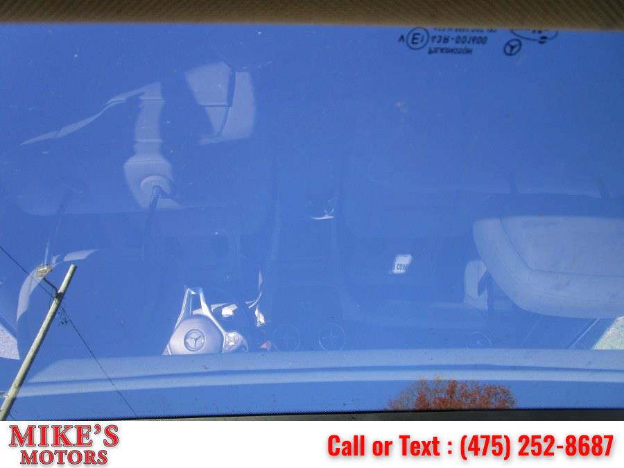 2013 Mercedes-Benz GLK-Class 4MATIC 4dr GLK350, available for sale in Stratford, Connecticut | Mike's Motors LLC. Stratford, Connecticut 2013 Mercedes-Benz GLK-Class 4MATIC 4dr GLK350, available for sale in Stratford, Connecticut | Mike's Motors LLC. Stratford, Connecticut