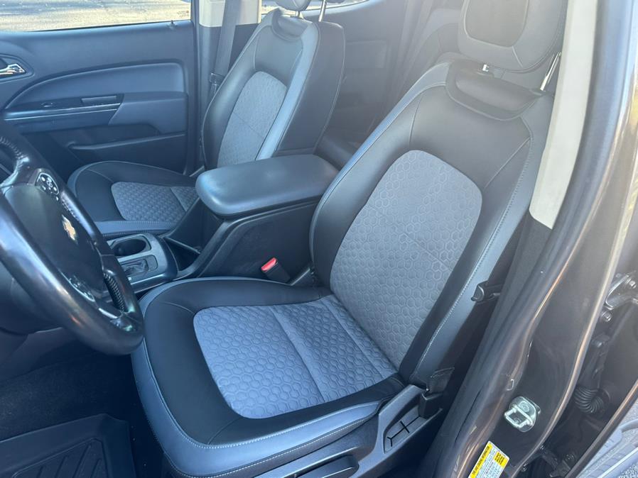 Used Chevrolet Colorado 4WD Crew Cab 140.5" Z71 2015 | CT Auto. Bridgeport, Connecticut Used Chevrolet Colorado 4WD Crew Cab 140.5" Z71 2015 | CT Auto. Bridgeport, Connecticut