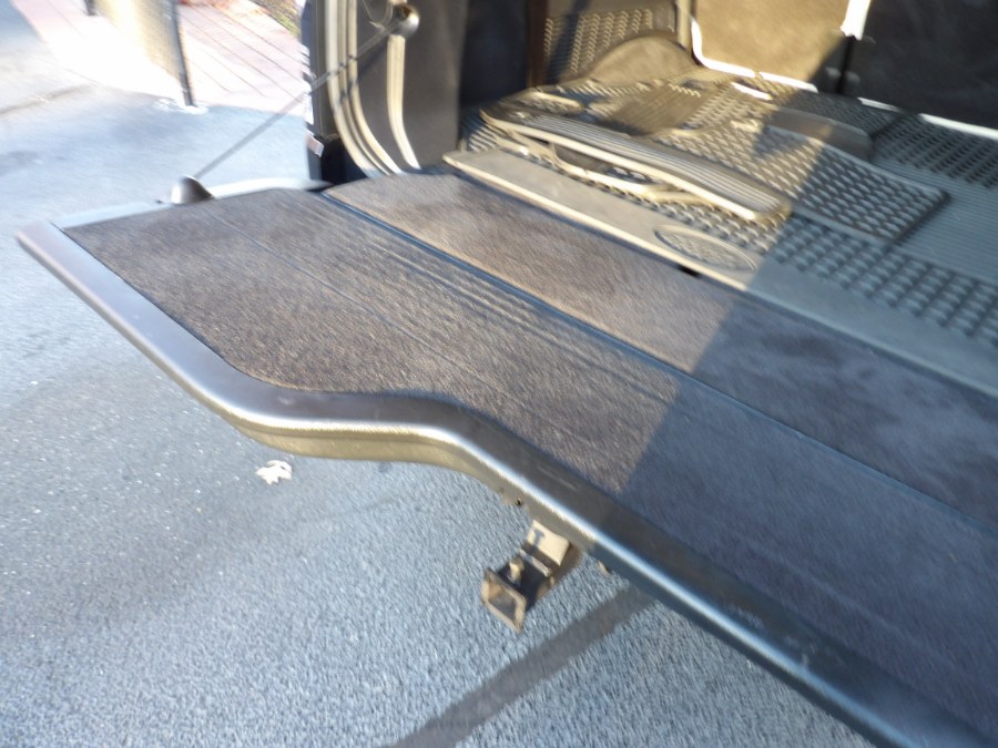 2014 Land Rover LR4 4WD 4dr LUX, available for sale in Massapequa, New York | South Shore Auto Brokers & Sales. Massapequa, New York 2014 Land Rover LR4 4WD 4dr LUX, available for sale in Massapequa, New York | South Shore Auto Brokers & Sales. Massapequa, New York