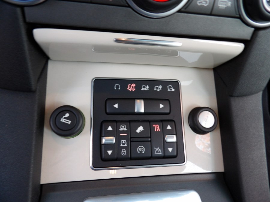 2014 Land Rover LR4 4WD 4dr LUX, available for sale in Massapequa, New York | South Shore Auto Brokers & Sales. Massapequa, New York 2014 Land Rover LR4 4WD 4dr LUX, available for sale in Massapequa, New York | South Shore Auto Brokers & Sales. Massapequa, New York