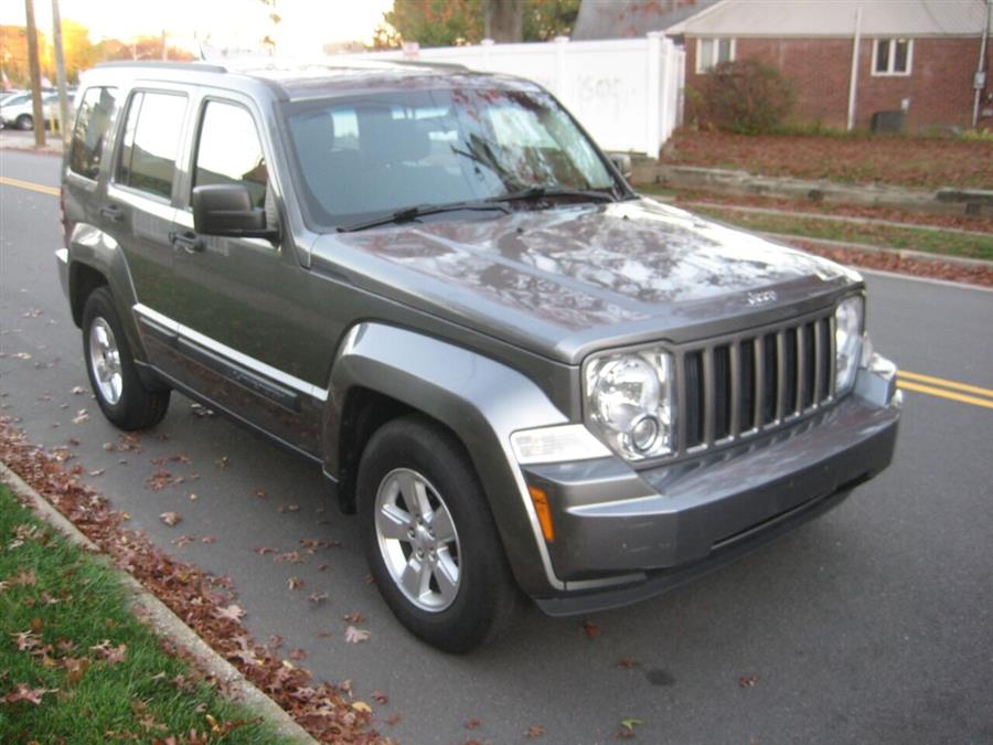 2012 Jeep Liberty Sport 4x4 4dr SUV, available for sale in Massapequa, New York | Rite Choice Auto Inc.. Massapequa, New York