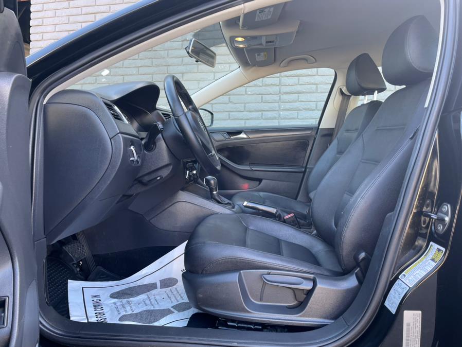 Used Volkswagen Jetta Sedan 4dr Auto SE w/Convenience & Sunroof PZEV 2011 | U Save Auto Auction. Garden Grove, California Used Volkswagen Jetta Sedan 4dr Auto SE w/Convenience & Sunroof PZEV 2011 | U Save Auto Auction. Garden Grove, California