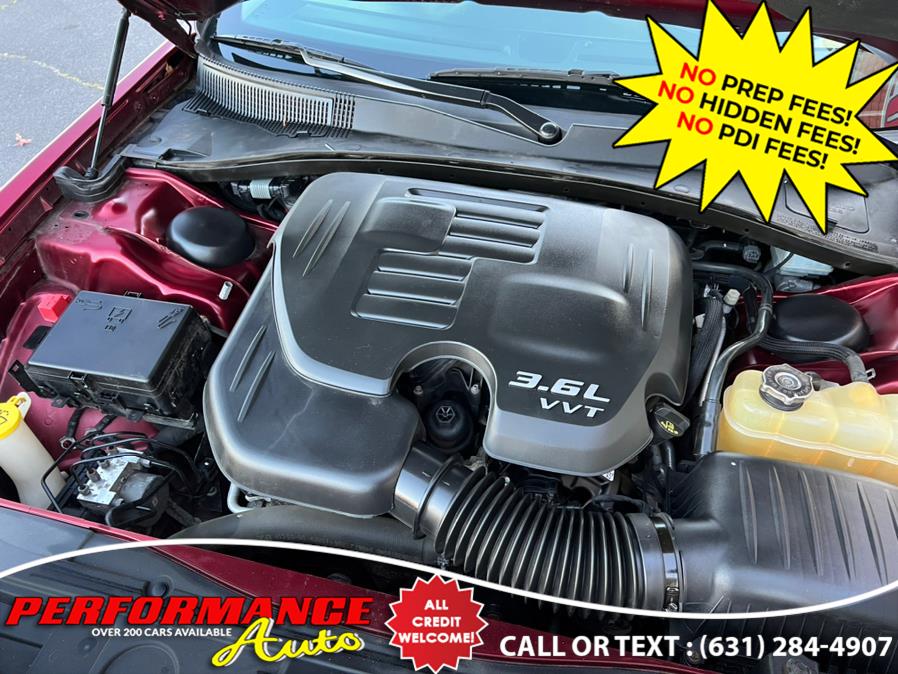 2016 Chrysler 300 4dr Sdn 300C RWD, available for sale in Bohemia, New York | Performance Auto Inc. Bohemia, New York 2016 Chrysler 300 4dr Sdn 300C RWD, available for sale in Bohemia, New York | Performance Auto Inc. Bohemia, New York