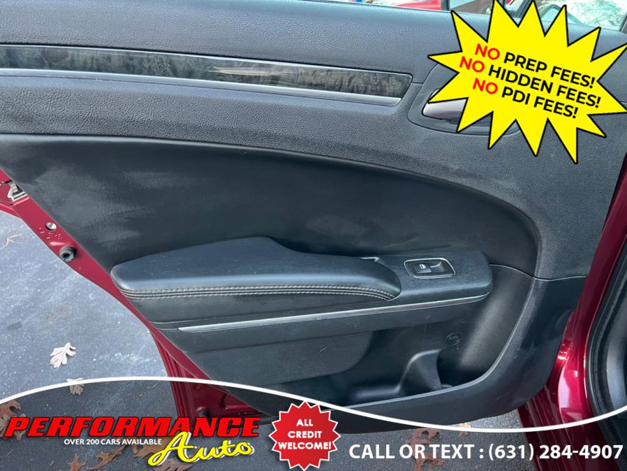 2016 Chrysler 300 4dr Sdn 300C RWD, available for sale in Bohemia, New York | Performance Auto Inc. Bohemia, New York 2016 Chrysler 300 4dr Sdn 300C RWD, available for sale in Bohemia, New York | Performance Auto Inc. Bohemia, New York
