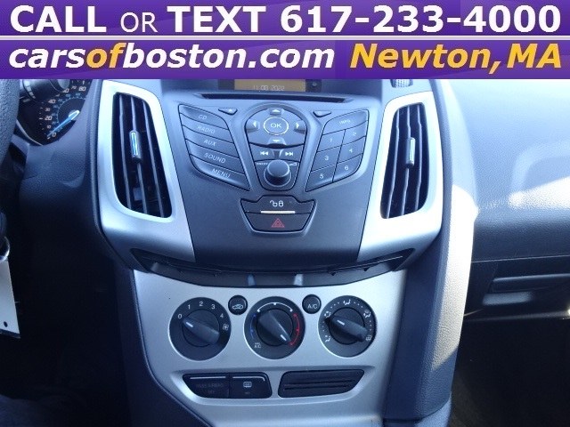 2012 Ford Focus 4dr Sdn SE, available for sale in Newton, Massachusetts | Cars of Boston. Newton, Massachusetts 2012 Ford Focus 4dr Sdn SE, available for sale in Newton, Massachusetts | Cars of Boston. Newton, Massachusetts