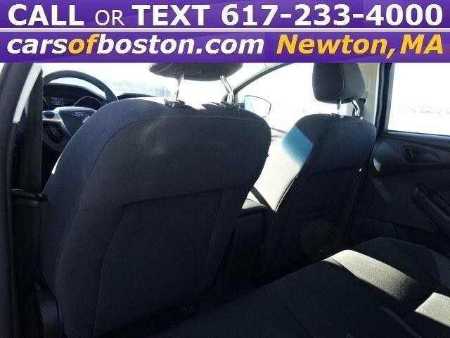 2012 Ford Focus 4dr Sdn SE, available for sale in Newton, Massachusetts | Cars of Boston. Newton, Massachusetts 2012 Ford Focus 4dr Sdn SE, available for sale in Newton, Massachusetts | Cars of Boston. Newton, Massachusetts