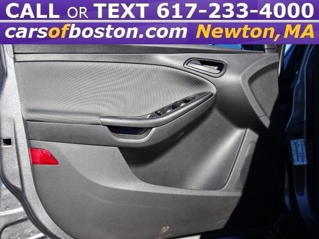 2012 Ford Focus 4dr Sdn SE, available for sale in Newton, Massachusetts | Jacob Auto Sales. Newton, Massachusetts 2012 Ford Focus 4dr Sdn SE, available for sale in Newton, Massachusetts | Jacob Auto Sales. Newton, Massachusetts