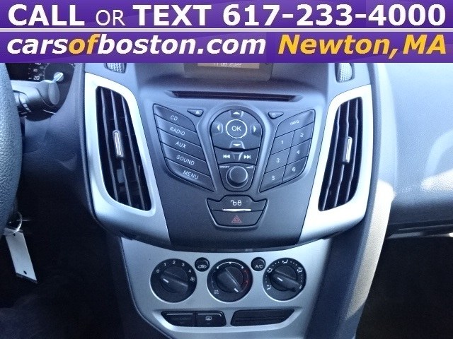 2012 Ford Focus 4dr Sdn SE, available for sale in Newton, Massachusetts | Jacob Auto Sales. Newton, Massachusetts 2012 Ford Focus 4dr Sdn SE, available for sale in Newton, Massachusetts | Jacob Auto Sales. Newton, Massachusetts