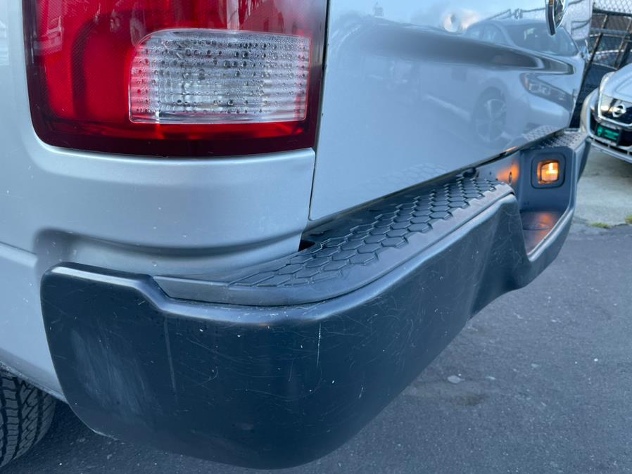 Used Ram 1500 4WD Crew Cab ST 2012 | Green Light Auto Wholesale. Daly City, California Used Ram 1500 4WD Crew Cab ST 2012 | Green Light Auto Wholesale. Daly City, California